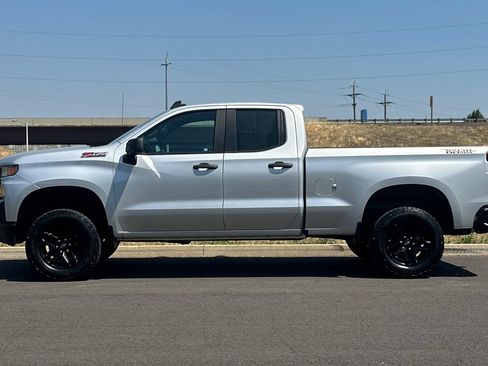 Used 2019 Chevrolet Silverado 1500 Custom Trail Boss w/ Custom Convenience Package AWD/4WD image 6