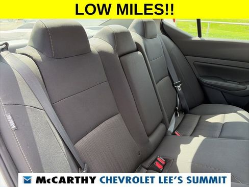 Used 2025 Nissan Altima 2.5 SV image 32