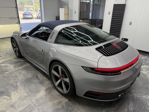 Used 2021 Porsche 911 Targa 4S AWD/4WD image 34