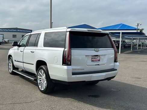 Used 2018 Cadillac Escalade ESV Platinum image 5