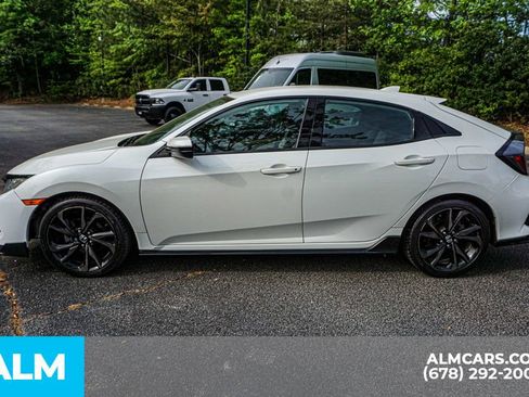 Used 2017 Honda Civic Sport image 7