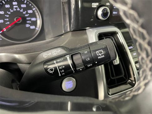 Used 2022 Kia Sorento SX image 11