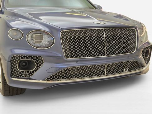 Certified 2023 Bentley Bentayga AWD/4WD image 9