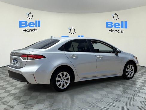 Used 2026 Toyota Corolla LE w/ Carpet Mat Package (TMS) FWD image 4