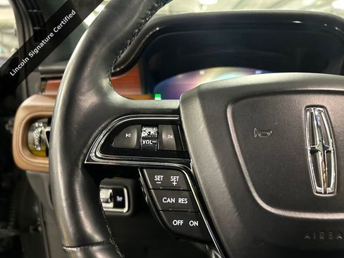 Certified 2023 Lincoln Nautilus Reserve image 13