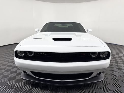 Used 2022 Dodge Challenger R/T Scat Pack w/ Dynamics Package RWD image 4
