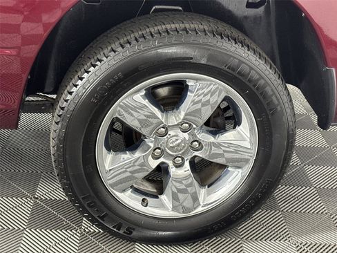 Used 2018 RAM 1500 Big Horn AWD/4WD image 11