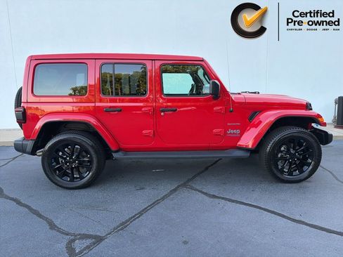 Certified 2022 Jeep Wrangler Unlimited Sahara w/ Cold Weather Group AWD/4WD image 4