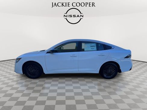 New 2026 Nissan Sentra SV w/ SV Convenience Package FWD image 2