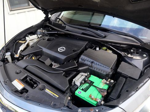 Used 2015 Nissan Altima 2.5 SV image 34