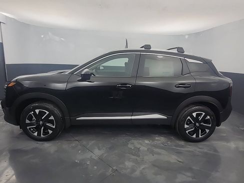 New 2026 Nissan Kicks SV w/ Charging Package image 4