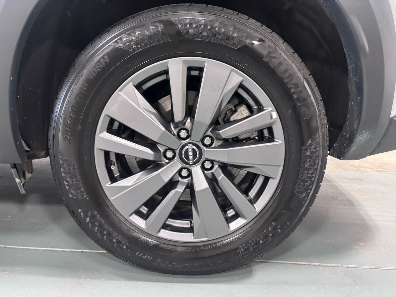 Used 2025 Nissan Pathfinder SV AWD/4WD image 10