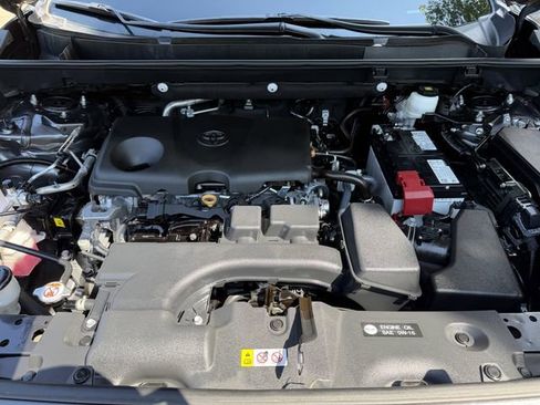 Certified 2024 Toyota RAV4 LE FWD image 29