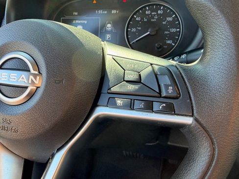 Used 2022 Nissan Kicks SV image 29