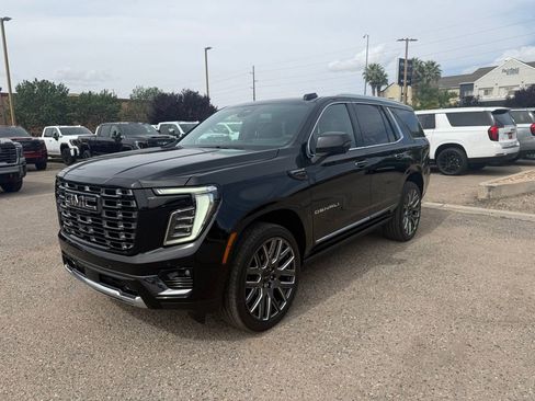 Used 2026 GMC Yukon Denali Ultimate w/ LPO, Floor Liner Package AWD/4WD image 1