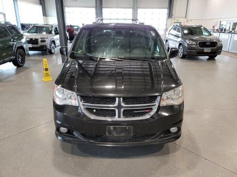 Used 2020 Dodge Grand Caravan SXT FWD image 2
