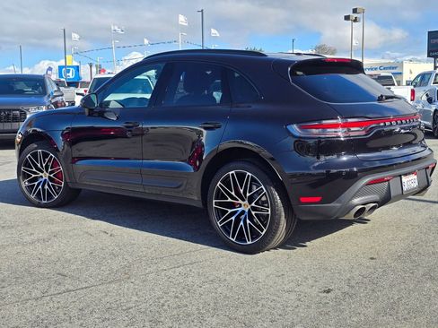 Used 2024 Porsche Macan S image 3