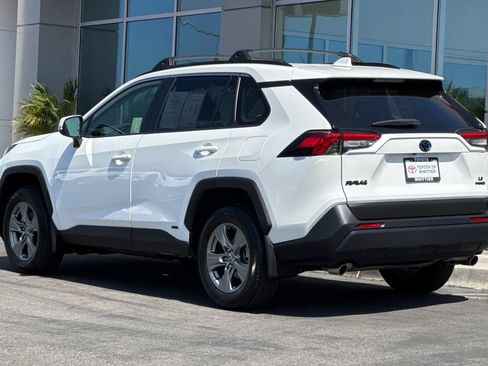 Certified 2024 Toyota RAV4 LE AWD/4WD image 8
