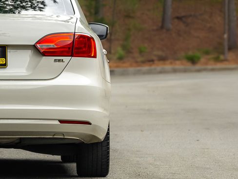 Used 2014 Volkswagen Jetta SEL image 40