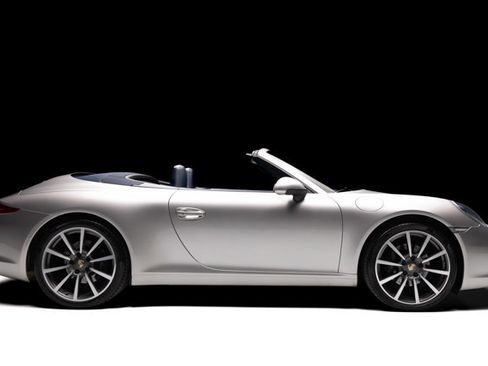 Used 2012 Porsche 911 Carrera RWD image 2