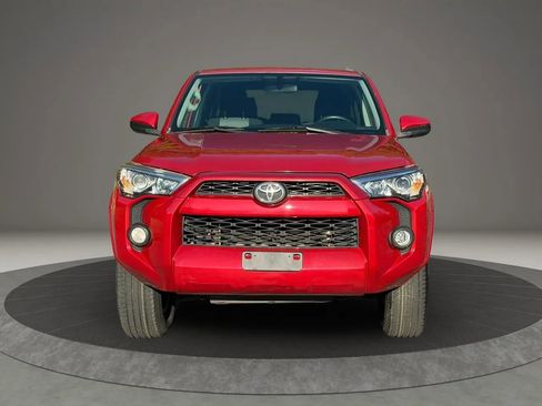 Used 2014 Toyota 4Runner SR5 AWD/4WD image 2