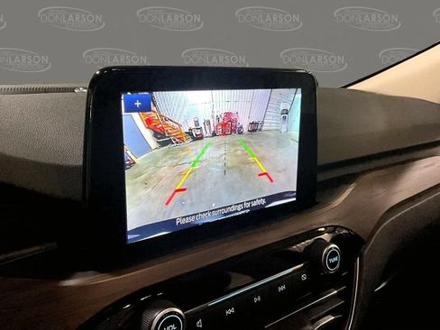 Used 2020 Ford Escape Titanium FWD image 33