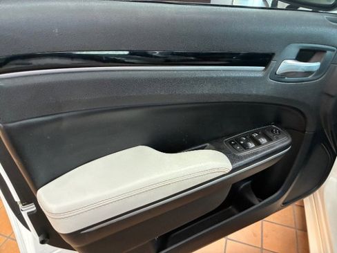 Used 2021 Chrysler 300 S image 14