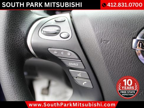 Used 2020 Nissan Pathfinder S AWD/4WD image 24