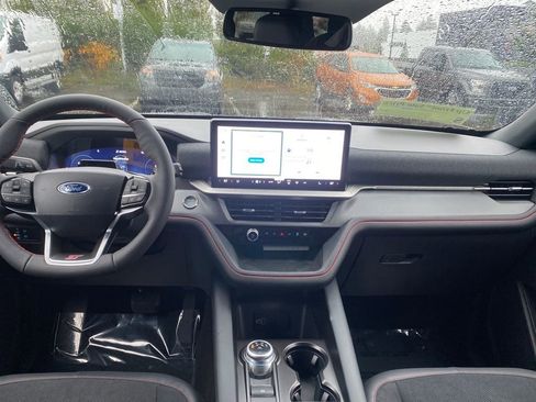 New 2026 Ford Explorer ST w/ Sun And Sound Package image 15