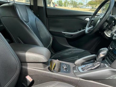 Used 2012 Ford Focus Titanium image 29