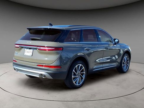 New 2025 Lincoln Corsair AWD w/ Equipment Group 101A image 9
