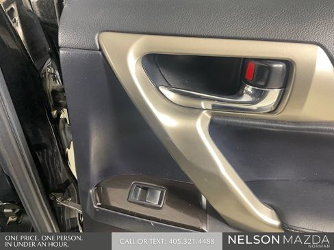 Used 2016 Lexus GX 460 w/ Navigation Package AWD/4WD image 25