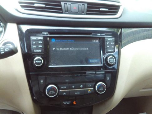 Used 2014 Nissan Rogue SL AWD/4WD image 32