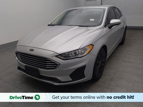 Used 2019 Ford Fusion SE image 1