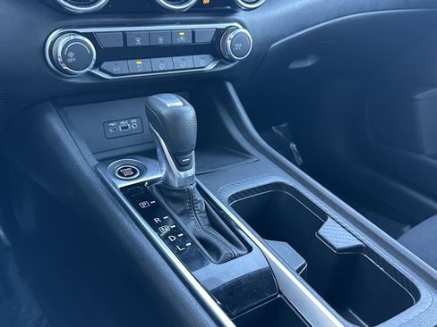 Certified 2022 Nissan Sentra SV image 14