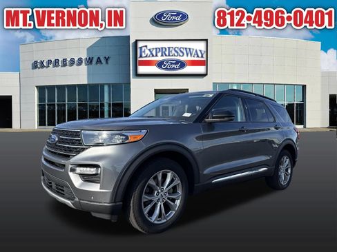Used 2024 Ford Explorer XLT w/ Equipment Group 202A AWD/4WD image 10
