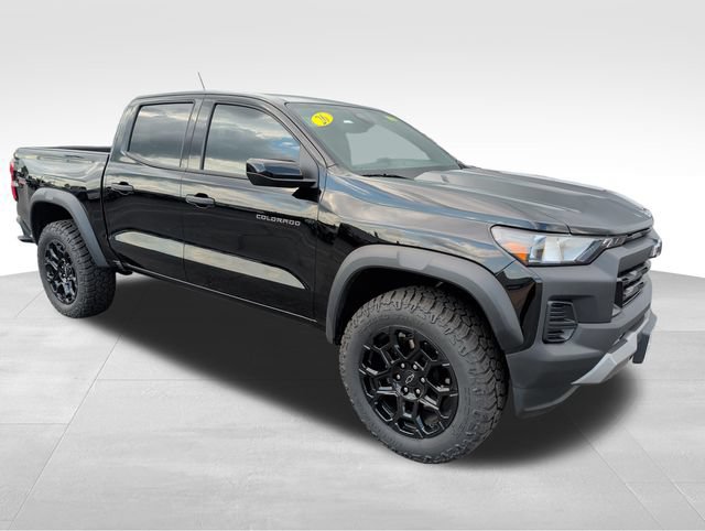 Used 2026 Chevrolet Colorado Trail Boss AWD/4WD image 9