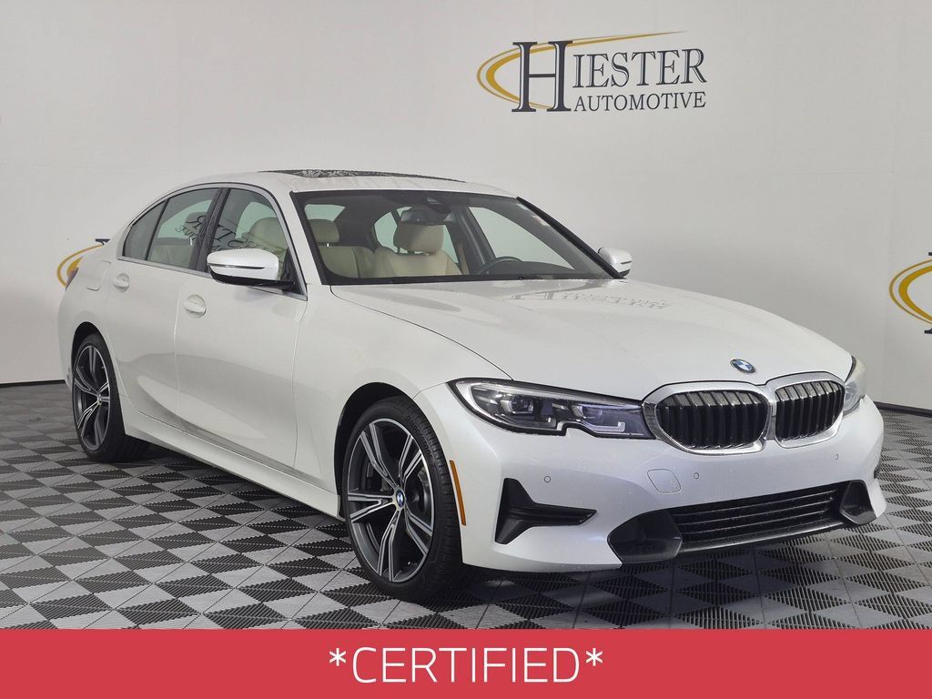 Used 2022 BMW 330i Sedan w/ Premium Package RWD image 2