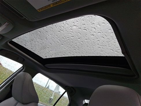 Used 2019 Toyota Camry SE image 21