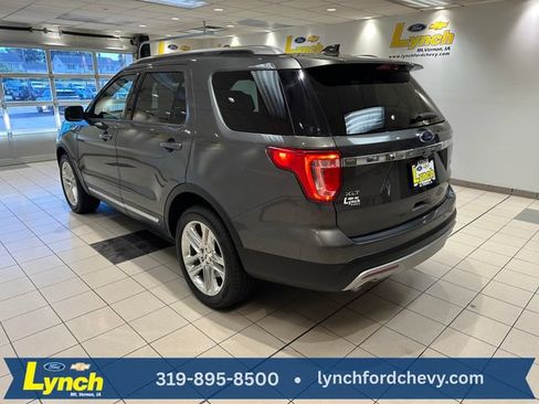 Used 2017 Ford Explorer XLT w/ Equipment Group 202A AWD/4WD image 29