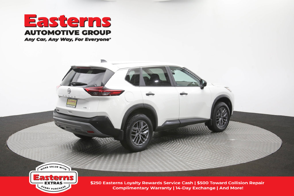 Used 2023 Nissan Rogue S AWD/4WD image 44