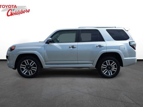 Used 2024 Toyota 4Runner Limited image 8