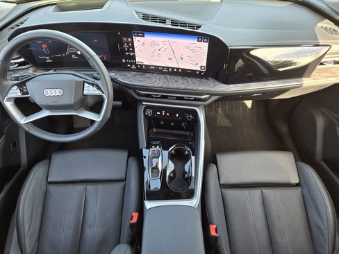 Certified 2025 Audi Q5 Premium Plus w/ Premium Plus image 32