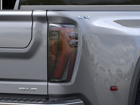 New 2026 GMC Sierra 3500 SLT AWD/4WD image 43