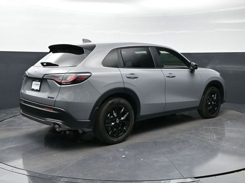 Certified 2025 Honda HR-V Sport image 5