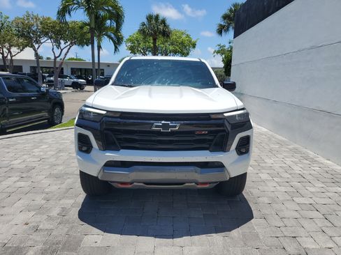 Used 2023 Chevrolet Colorado Z71 w/ Z71 Convenience Package 2 AWD/4WD image 2