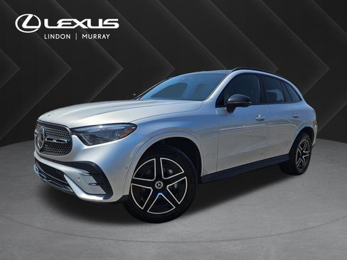 Used 2023 Mercedes-Benz GLC 300 4MATIC image 1
