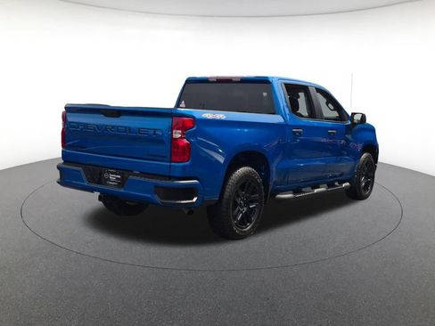 Used 2024 Chevrolet Silverado 1500 Custom w/ Turbomax Blackout Package AWD/4WD image 5