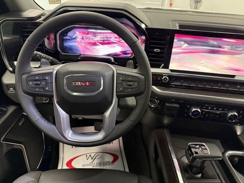 New 2026 GMC Sierra 1500 SLT w/ SLT Premium Plus Package AWD/4WD image 17