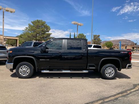 New 2025 Chevrolet Silverado 2500 LT w/ Safety Package image 14